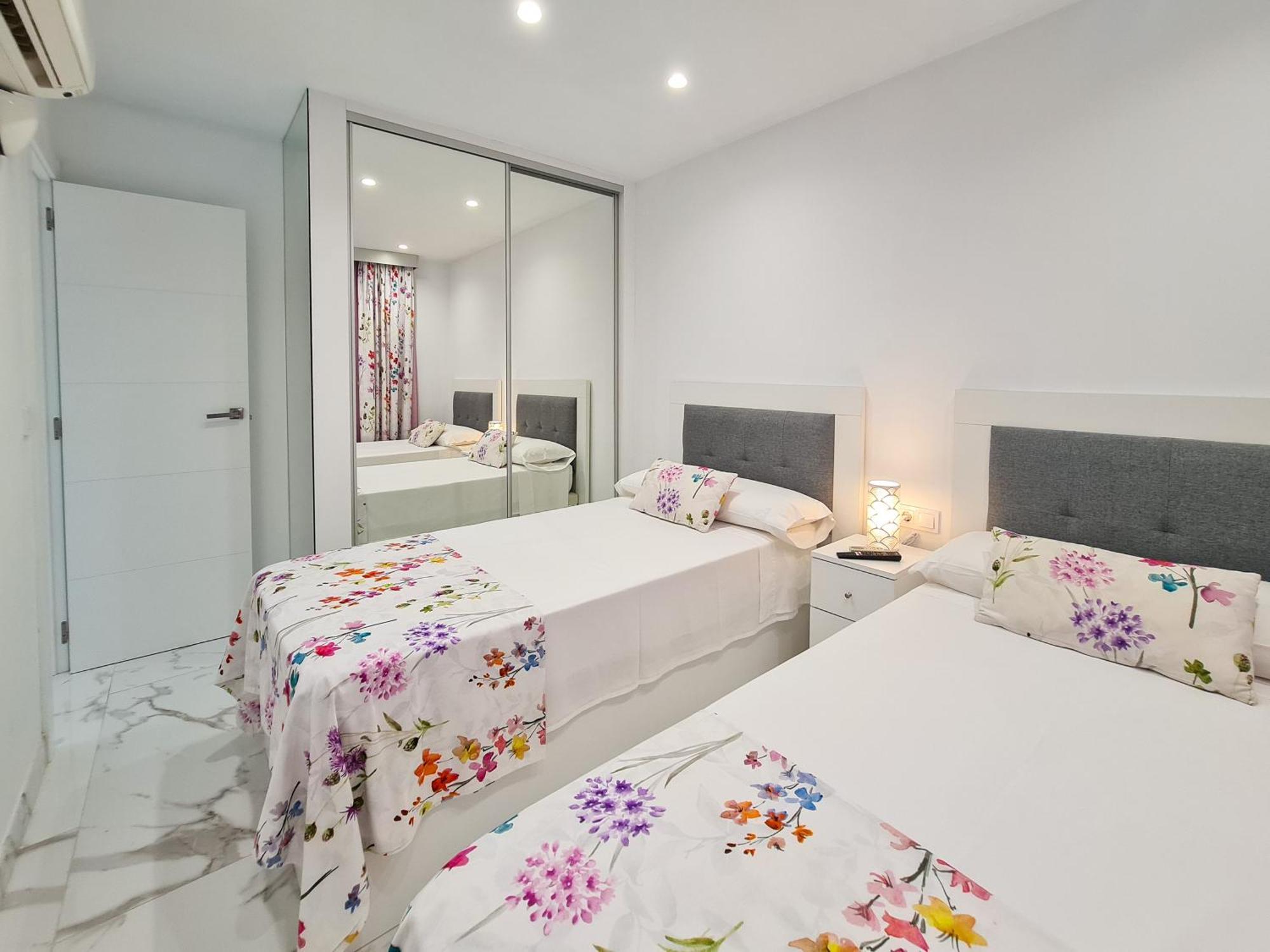 Apartamento Edificio Astoria Benidorm Exterior foto